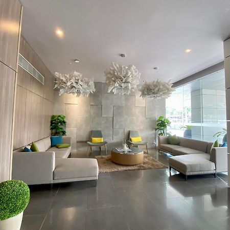 Aeon Towers Executive Suite 2Br 18Th Floor Davao City Εξωτερικό φωτογραφία
